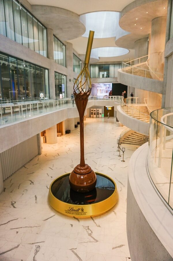 Visiting Lindt Home of Chocolate with the largest chocolate fountain ...