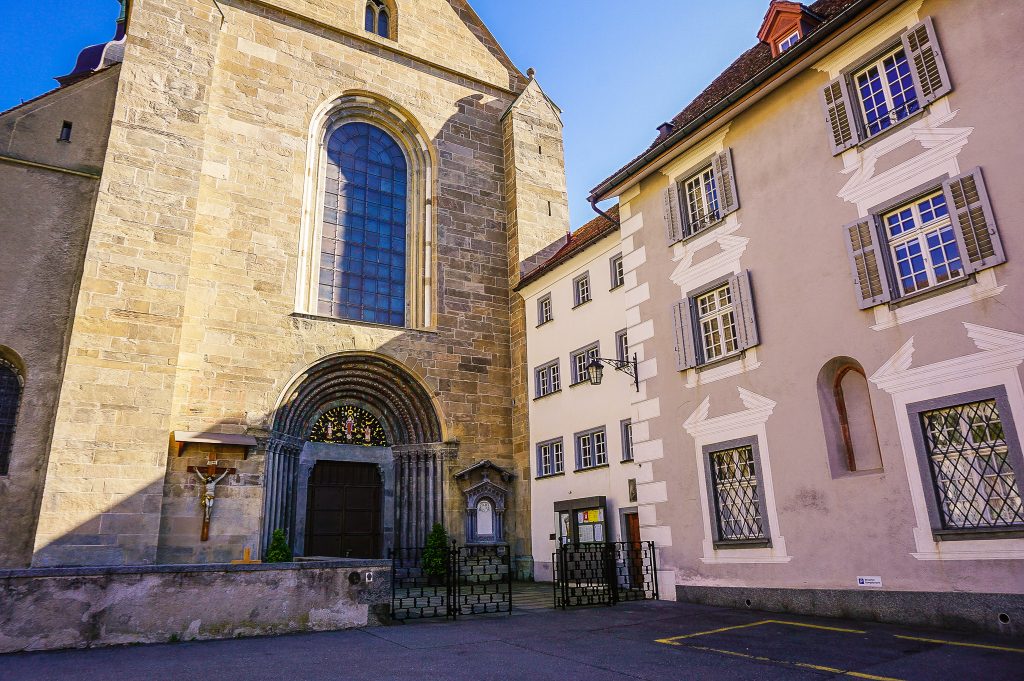 chur cathedral portal door